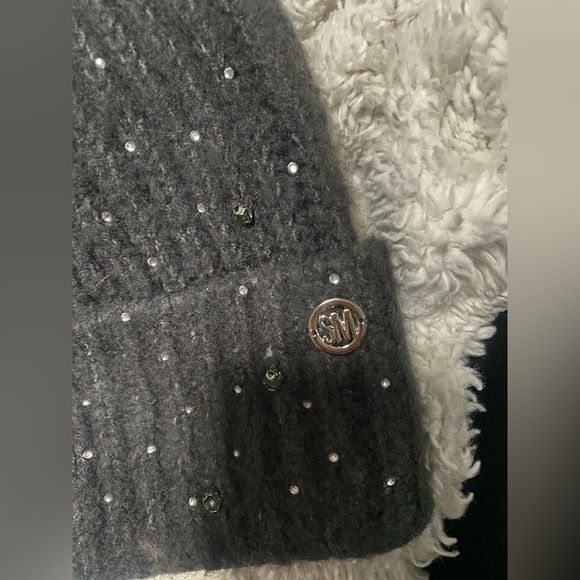 NWT steve madden winter hat with gems - Picture 2 of 5